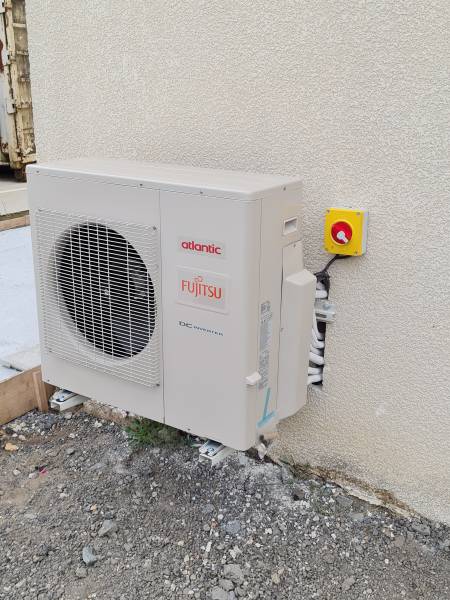 Dépannage climatisation rapide 7j/7 pour commerces, bureaux et villas sur le bassin d'arcachon