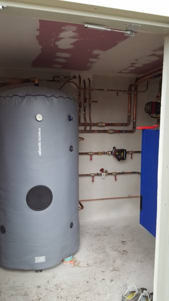 Rénovation énergétique à Andernos-les-Bains : remplacement de chauffe-eau thermodynamique