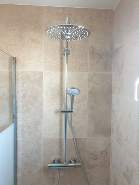 Faire remplacer une colonne de douche thermostatique à Gujan Mestras